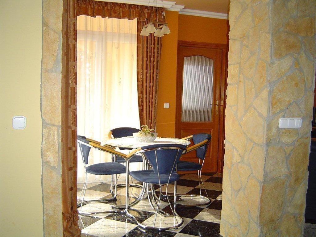 Janus Apartman Sárvár Zewnętrze zdjęcie
