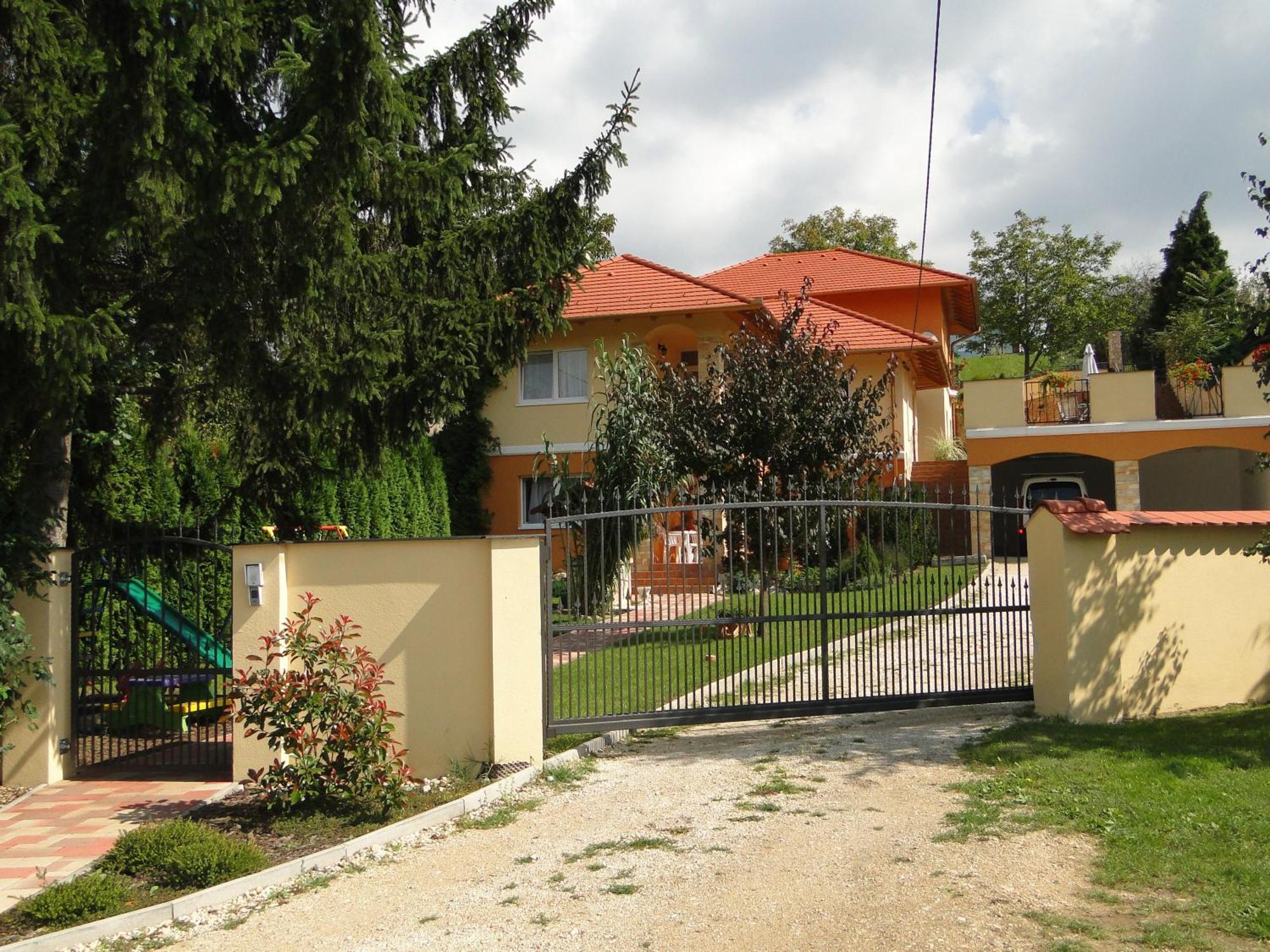 Janus Apartman Sárvár Zewnętrze zdjęcie