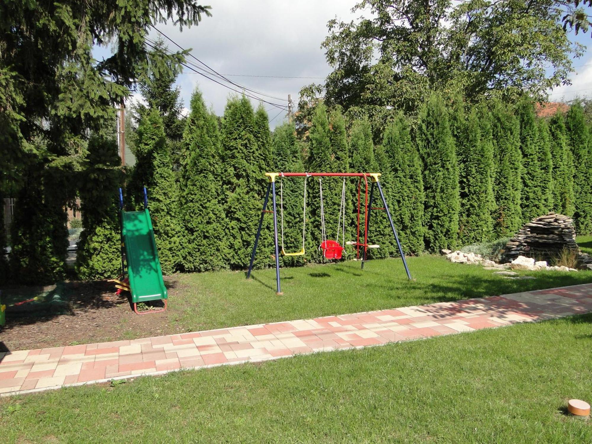 Janus Apartman Sárvár Zewnętrze zdjęcie